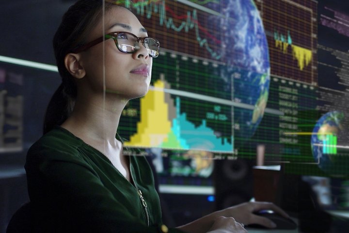 INCUDATA Magazine_000921_データ分析プロジェクトの進め方とは？失敗の原因と対策・成功ポイントを解説_サムネイル